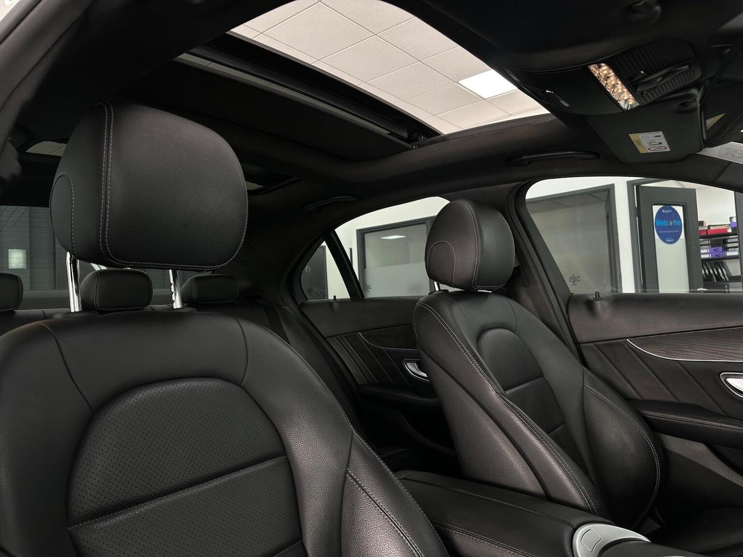 Used Mercedes-Benz C Class 2018 for sale - 76877540: Photo 18