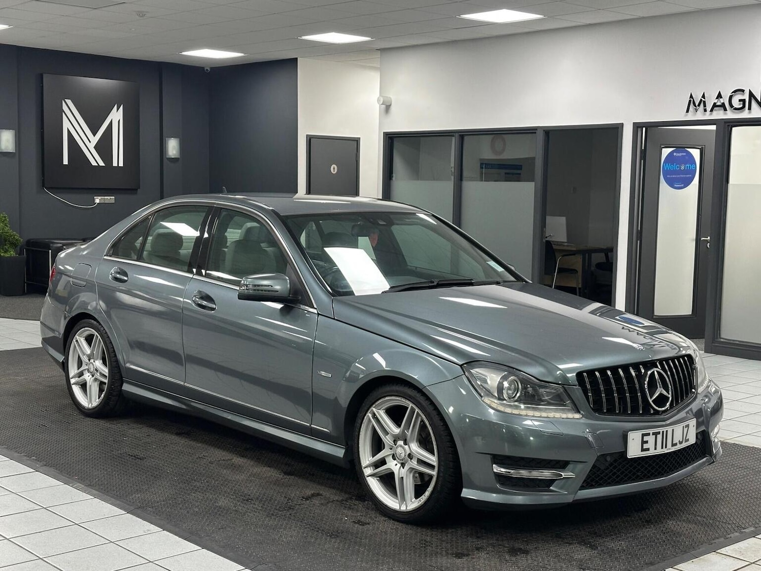 Used Mercedes-Benz C Class 2011 for sale - 76656017: Photo 1