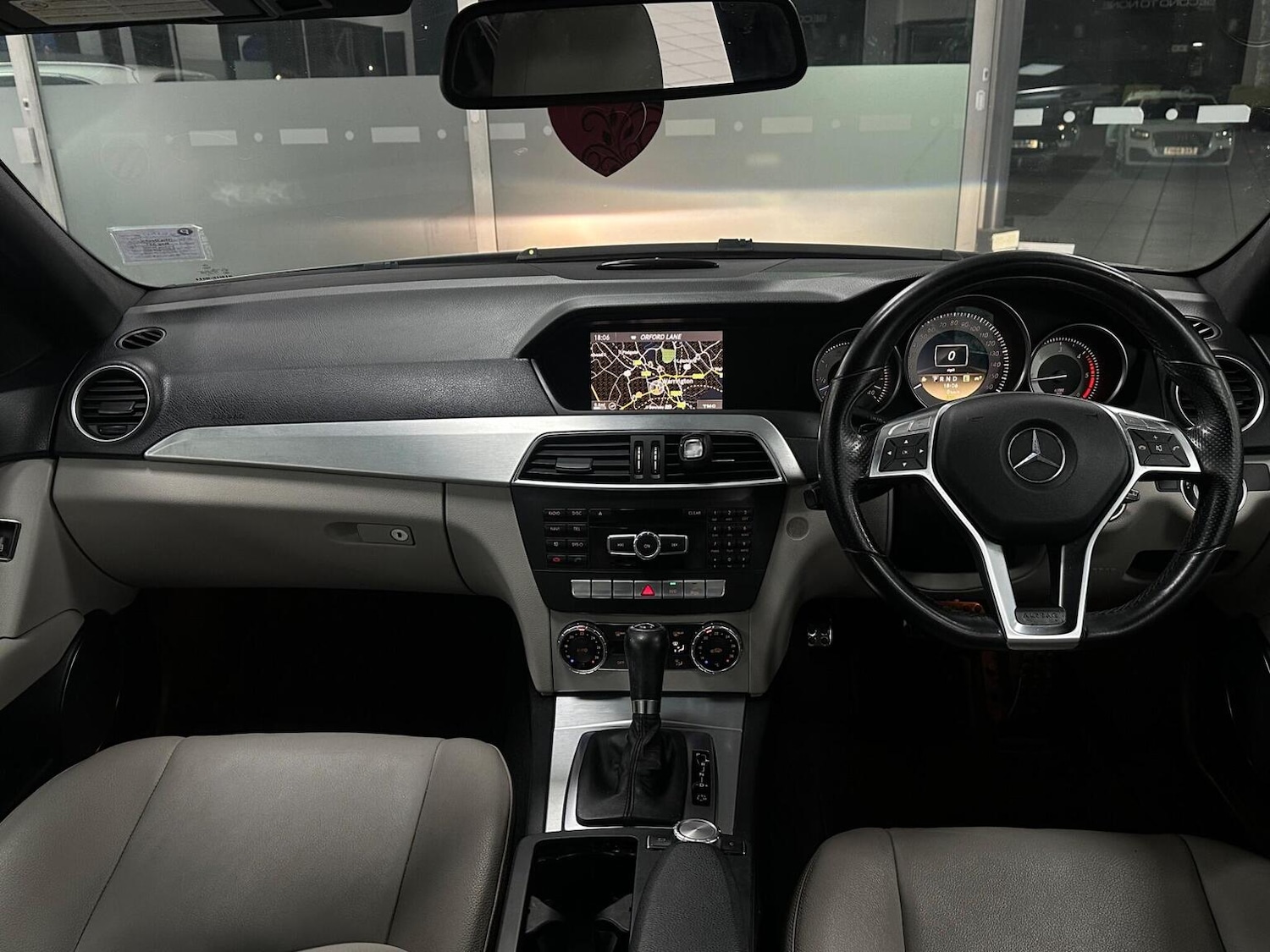 Used Mercedes-Benz C Class 2011 for sale - 76656017: Photo 16