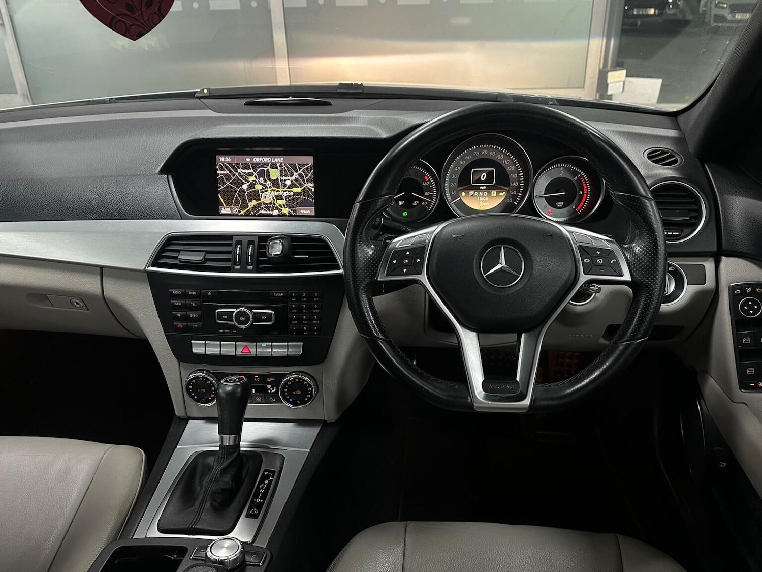 Used Mercedes-Benz C Class 2011 for sale - 76656017: Photo 17