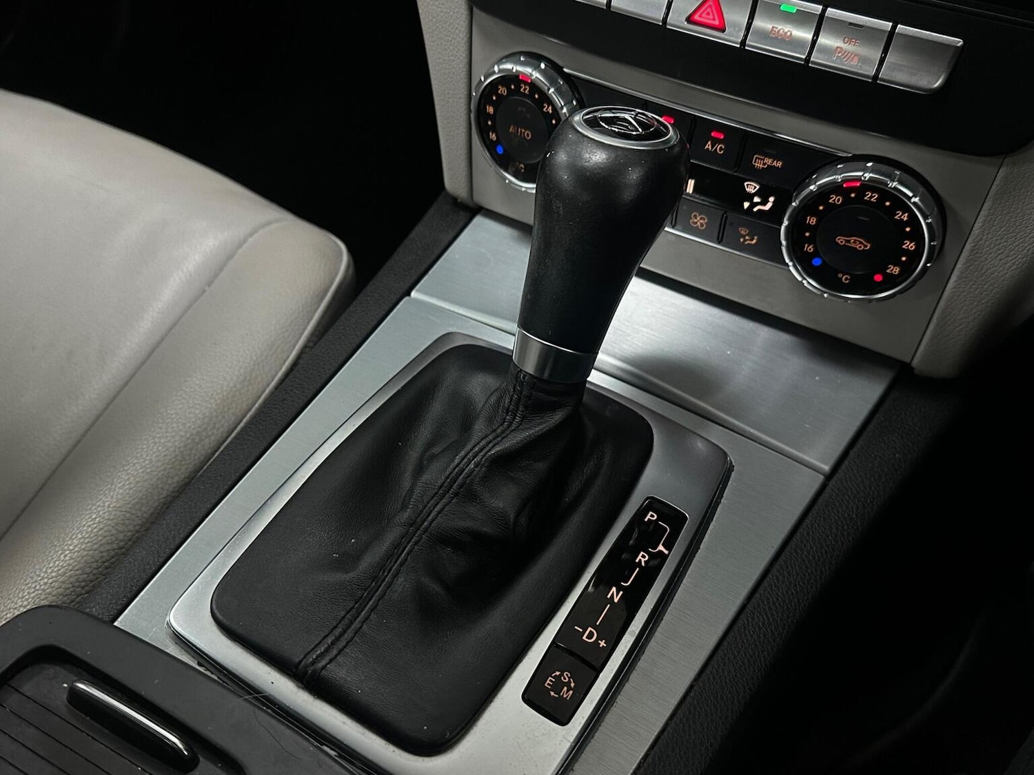 Used Mercedes-Benz C Class 2011 for sale - 76656017: Photo 23