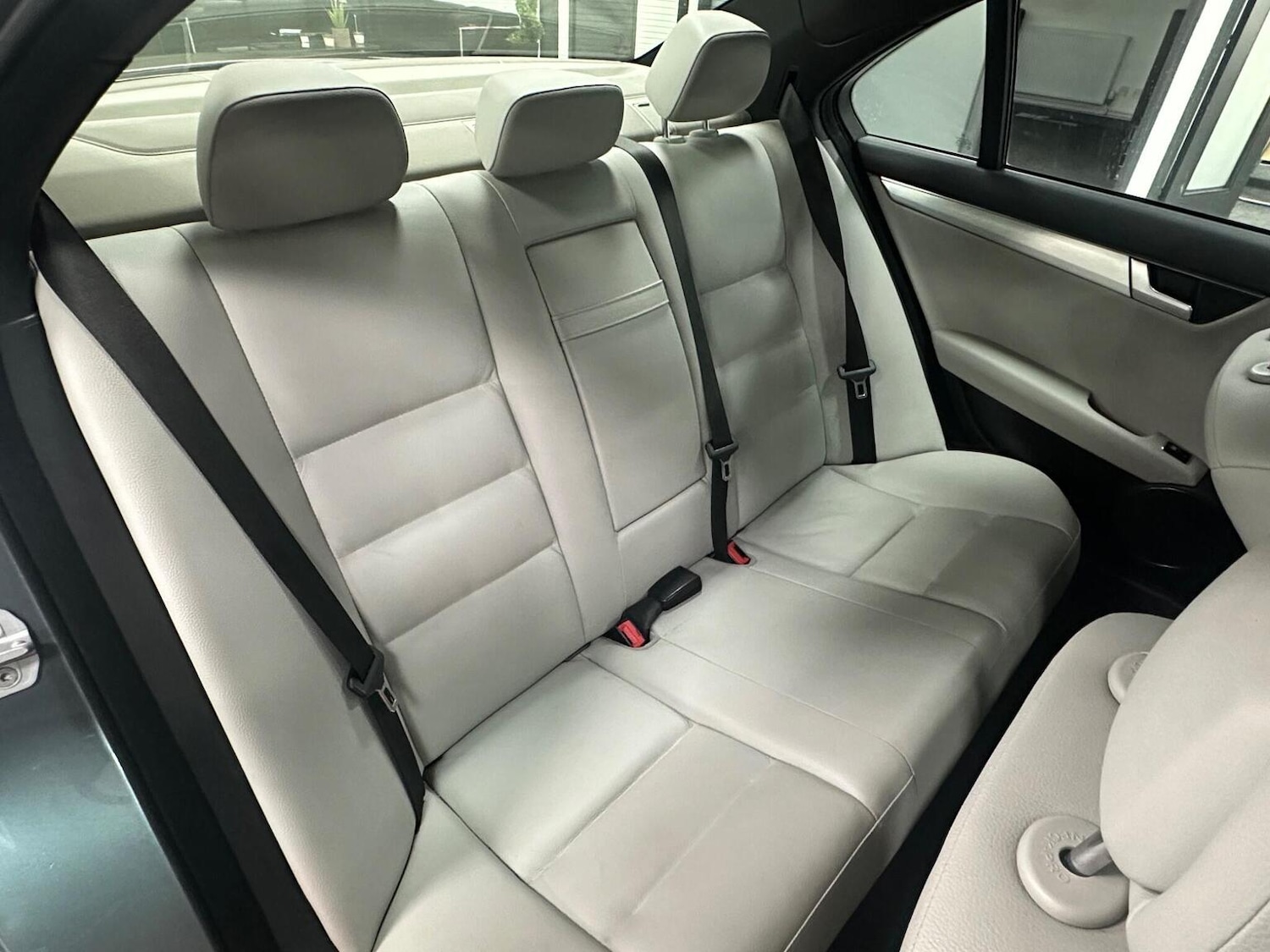 Used Mercedes-Benz C Class 2011 for sale - 76656017: Photo 31