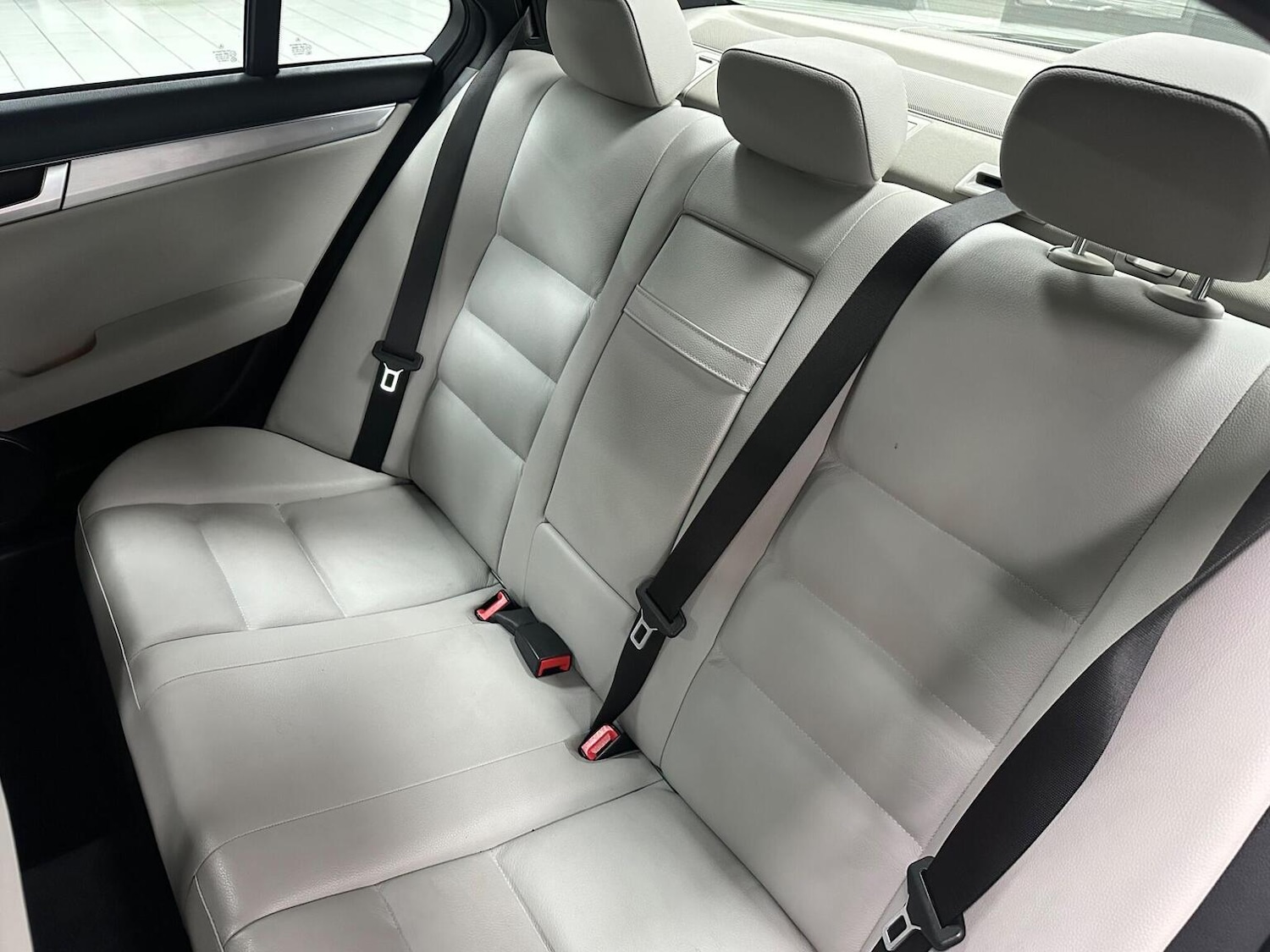 Used Mercedes-Benz C Class 2011 for sale - 76656017: Photo 34