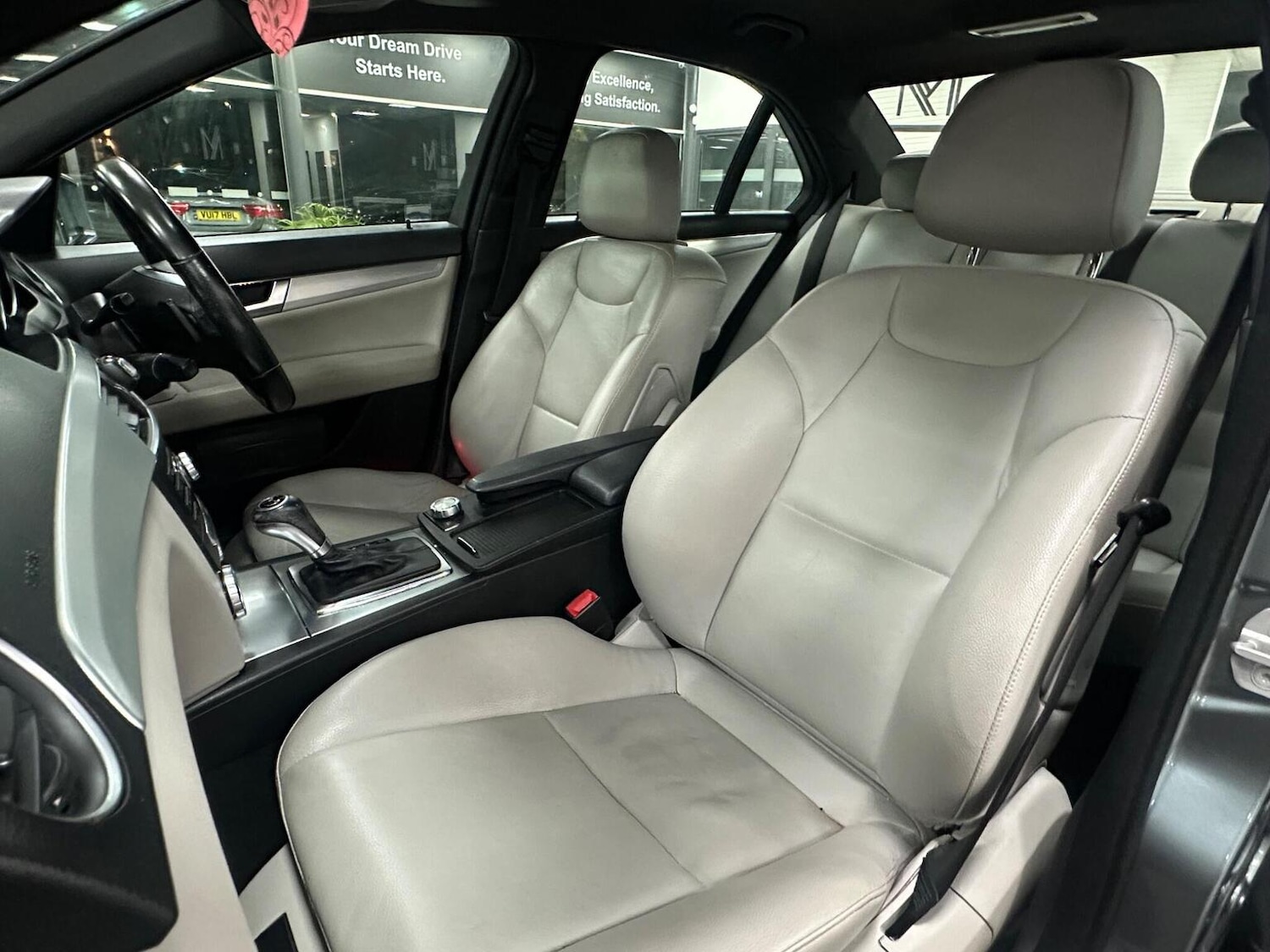 Used Mercedes-Benz C Class 2011 for sale - 76656017: Photo 37