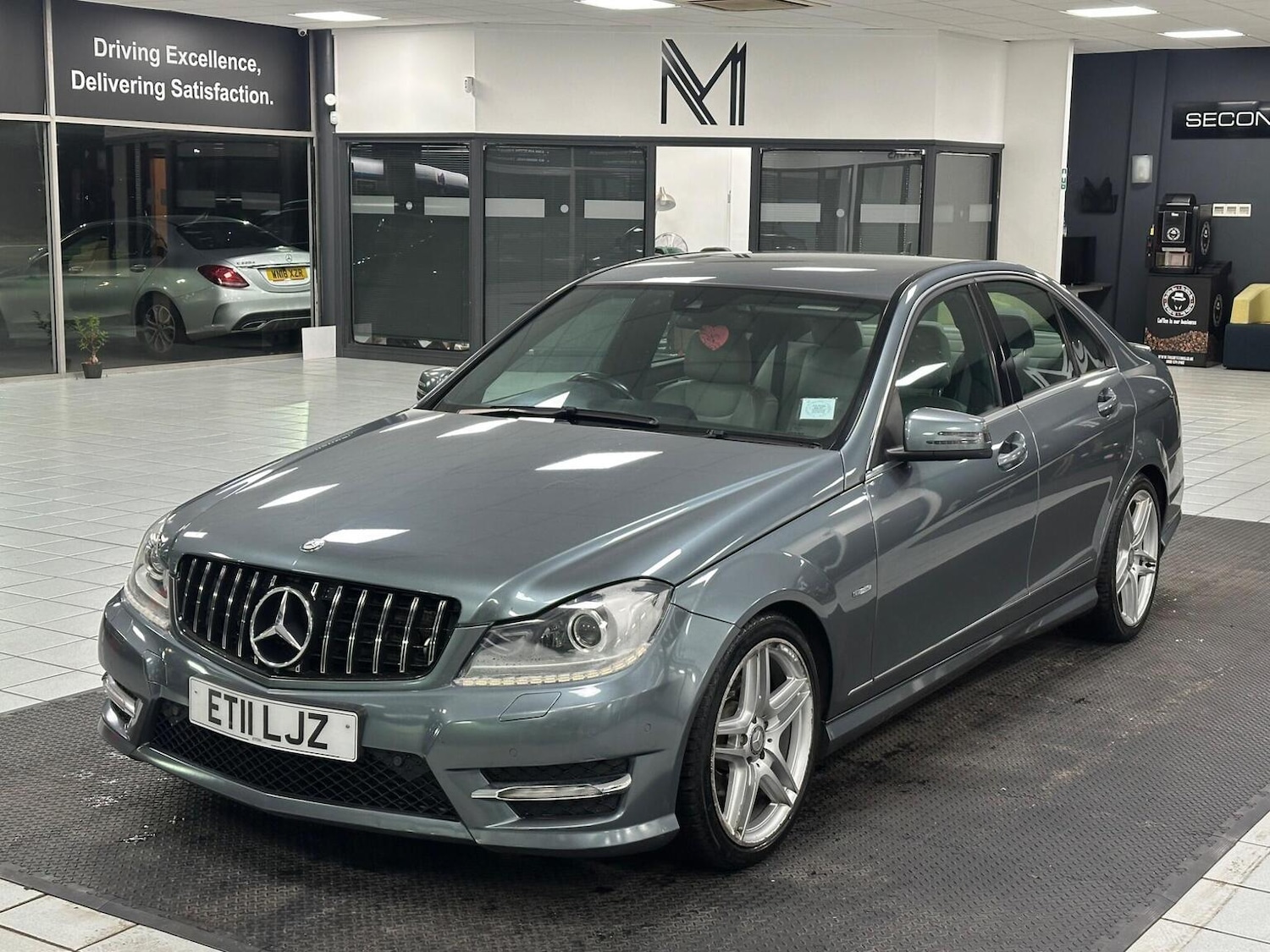 Used Mercedes-Benz C Class 2011 for sale - 76656017: Photo 7