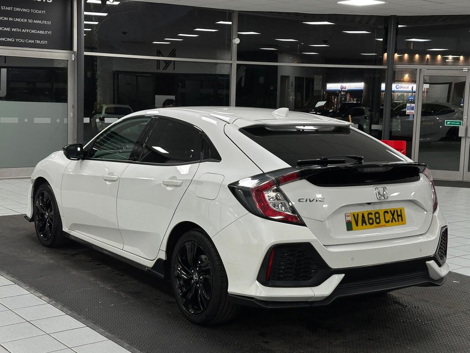 Used Honda Civic 2019 for sale - 76656086: Photo 10