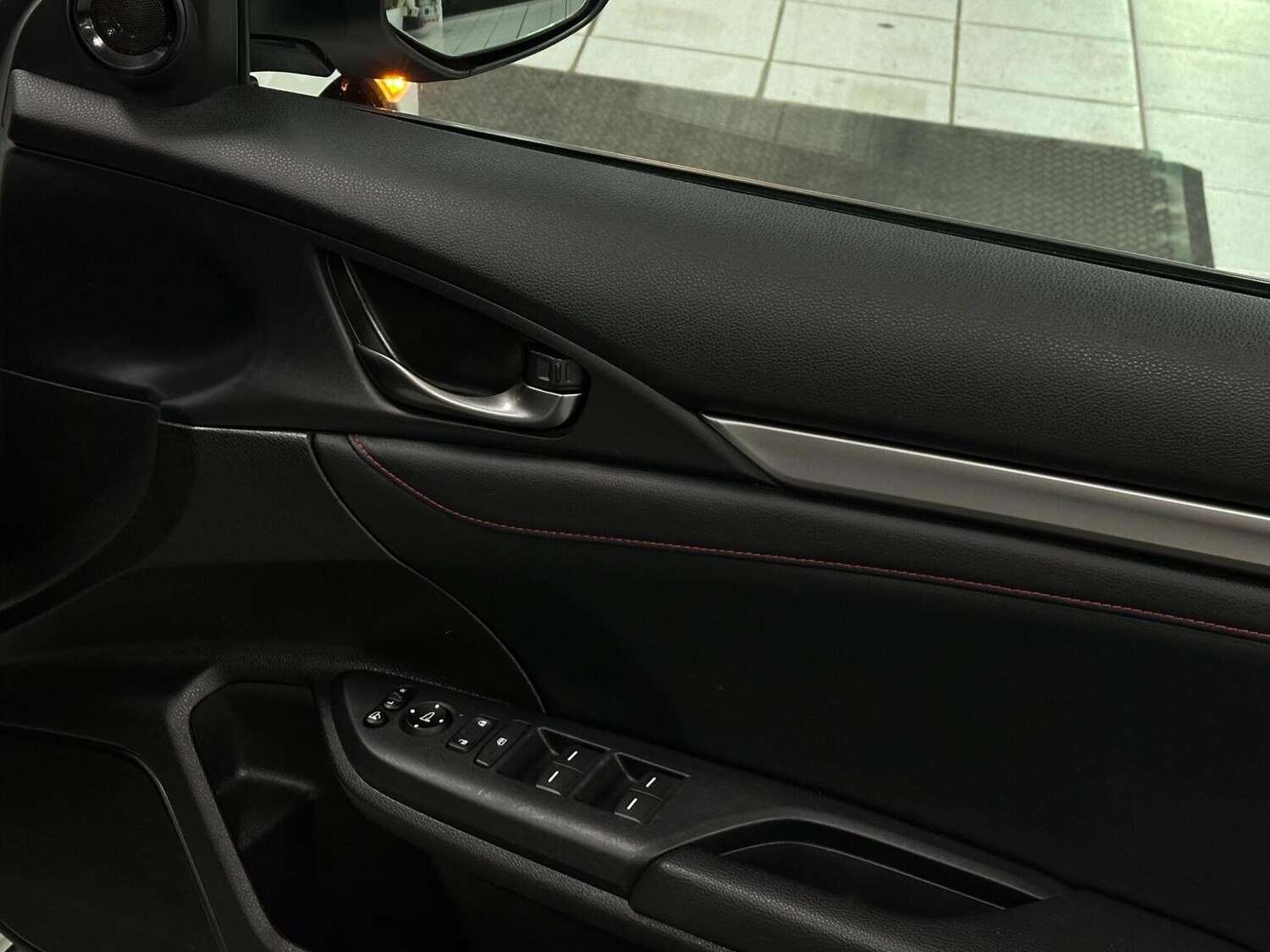 Used Honda Civic 2019 for sale - 76656086: Photo 20