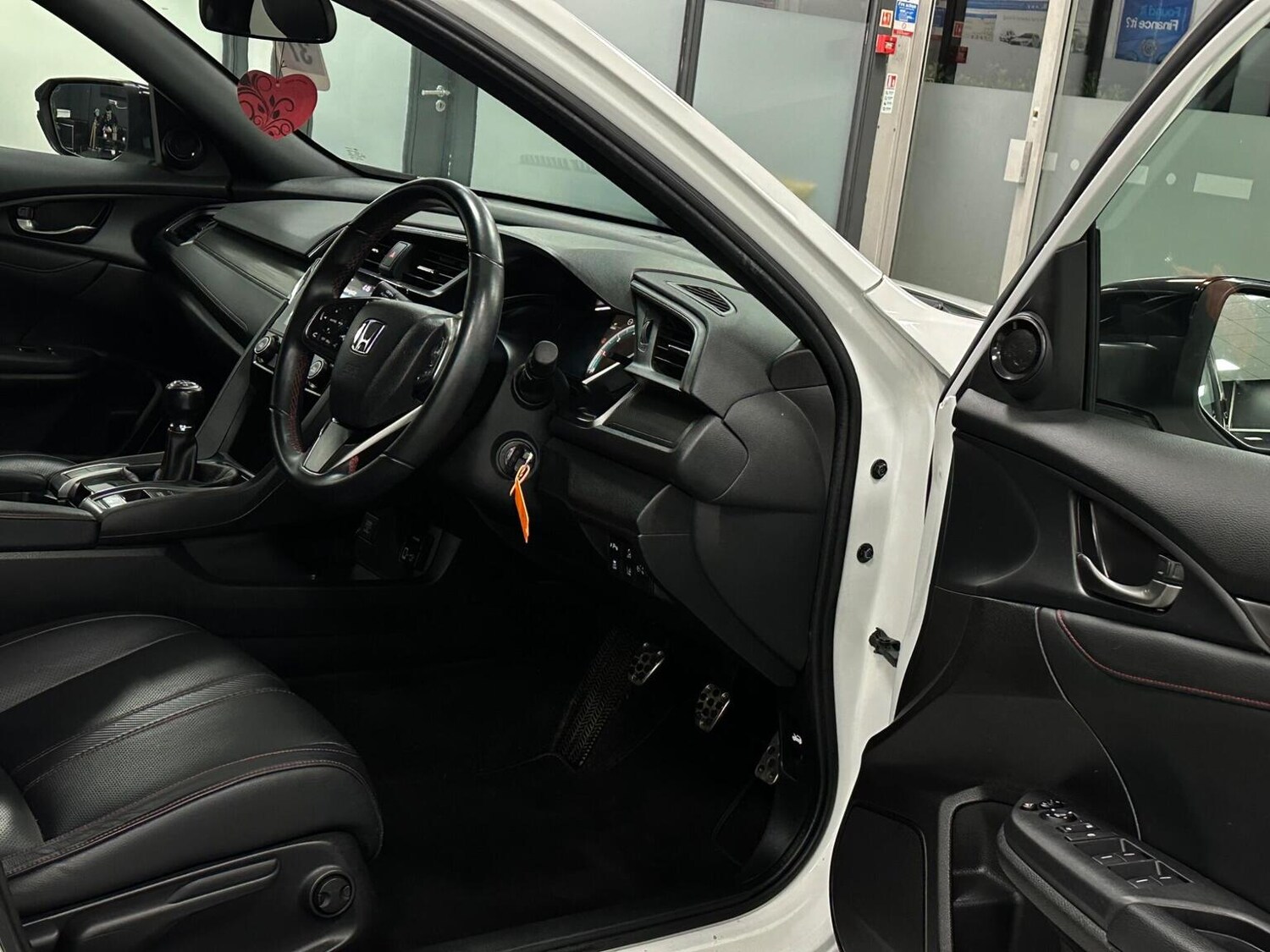 Used Honda Civic 2019 for sale - 76656086: Photo 21