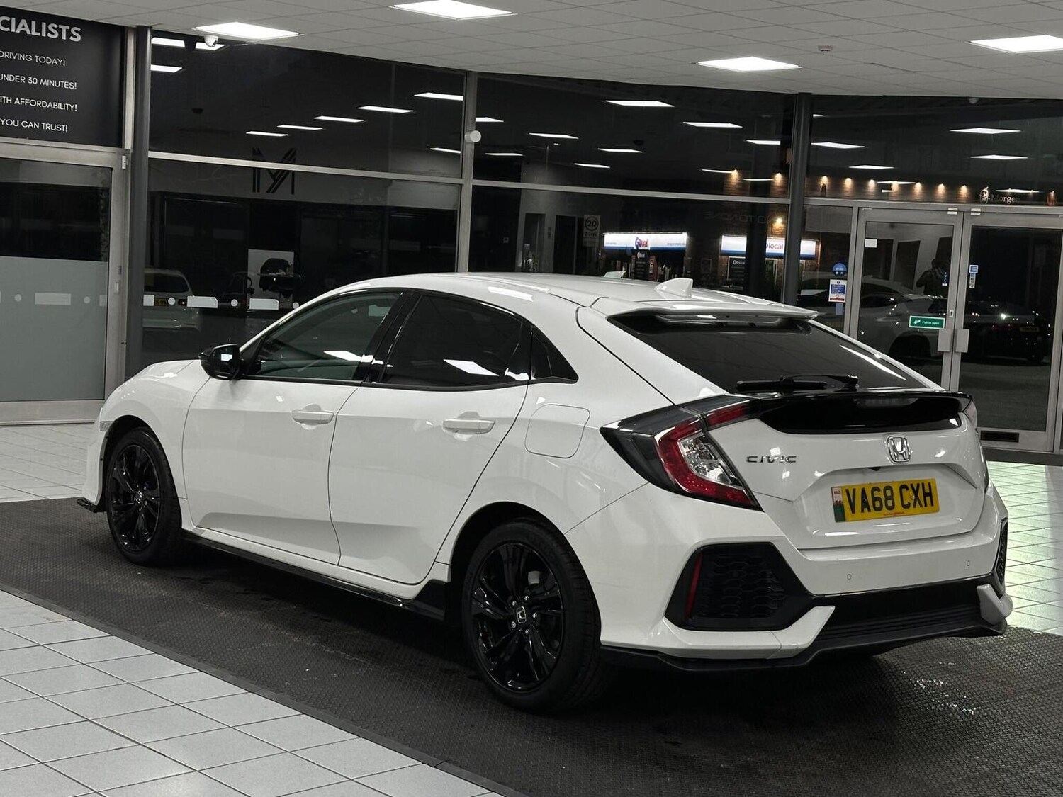 Used Honda Civic 2019 for sale - 76656086: Photo 9