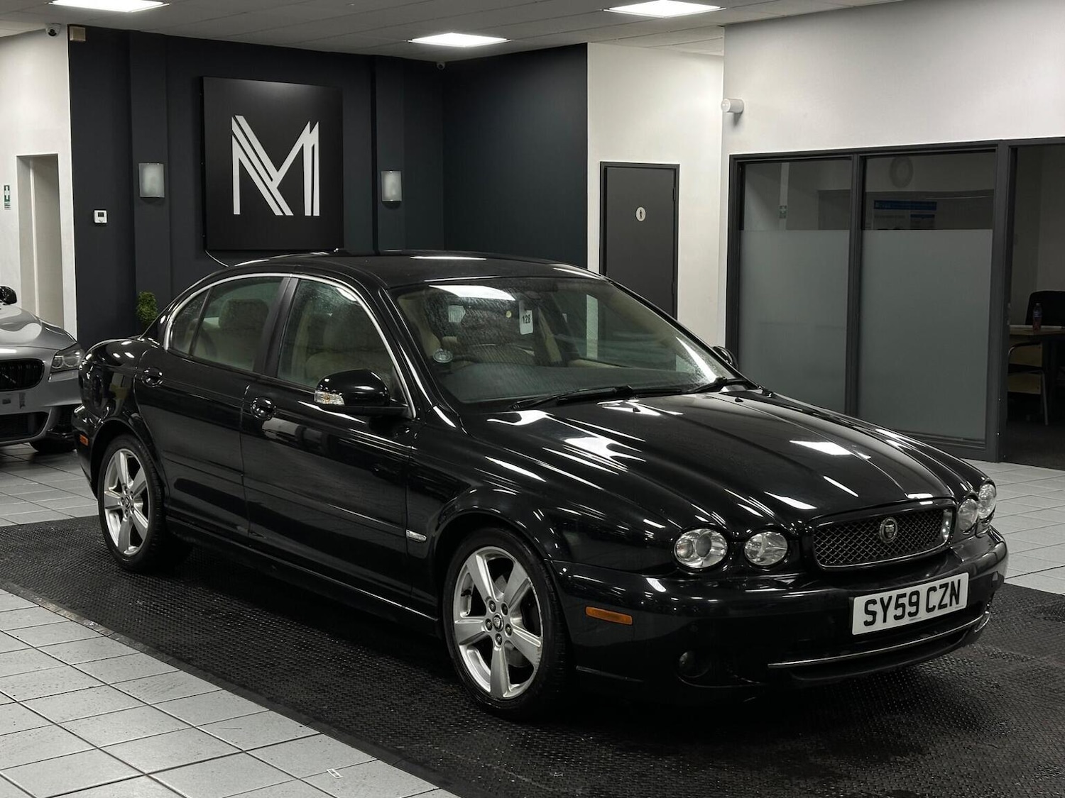 Used Jaguar X-Type 2009 for sale - 76951086: Photo 1