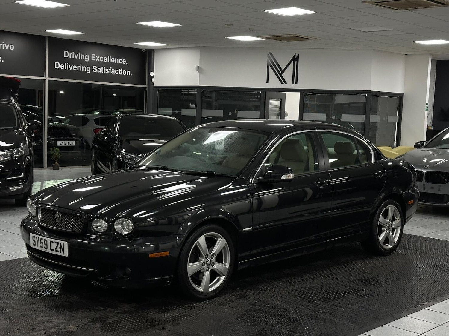 Used Jaguar X-Type 2009 for sale - 76951086: Photo 4