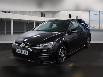 Used Volkswagen Golf 2018 for sale - 76884831: Photo
