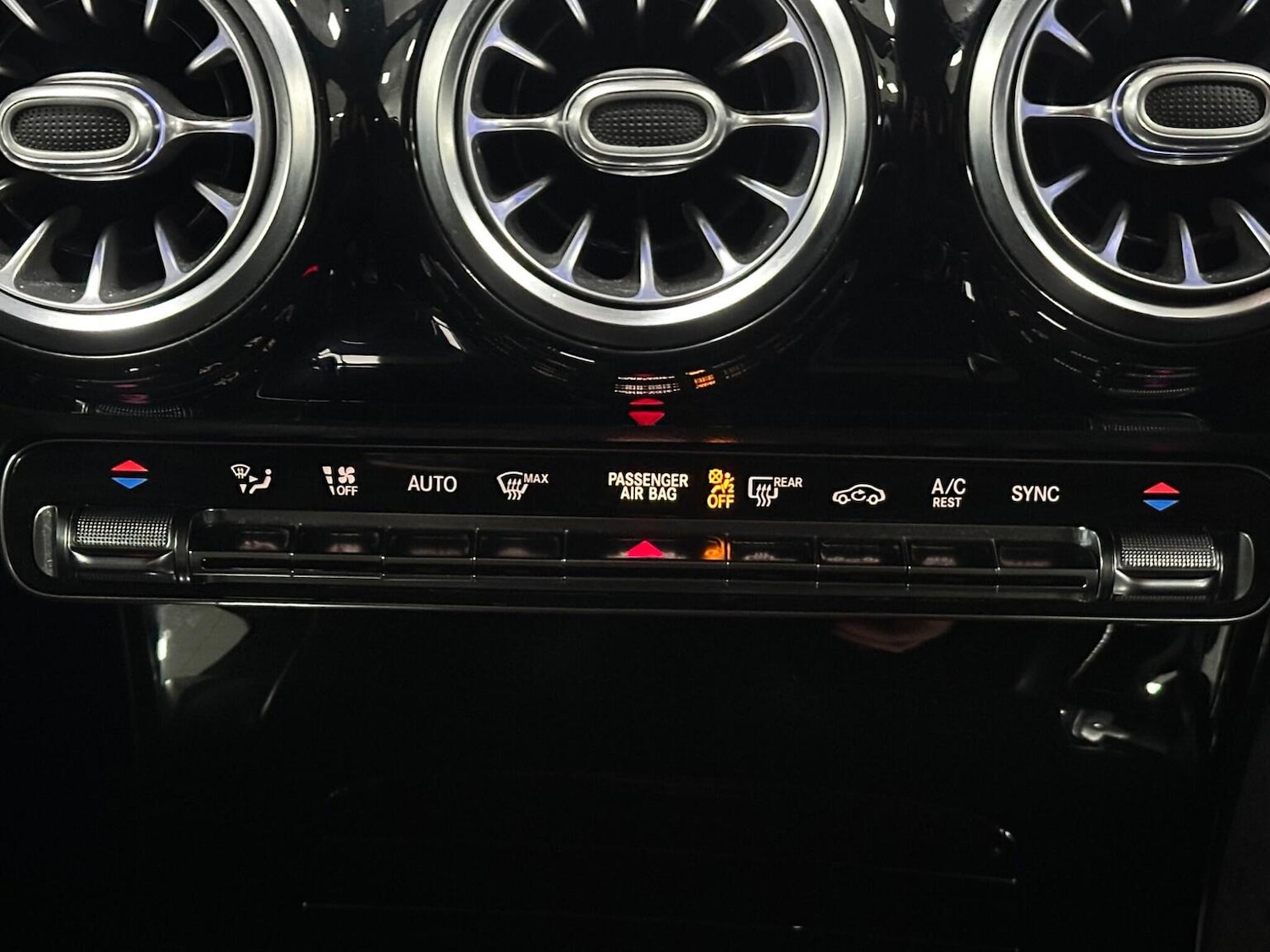 Used Mercedes-Benz A-Class 2019 for sale - 76712692: Photo 26