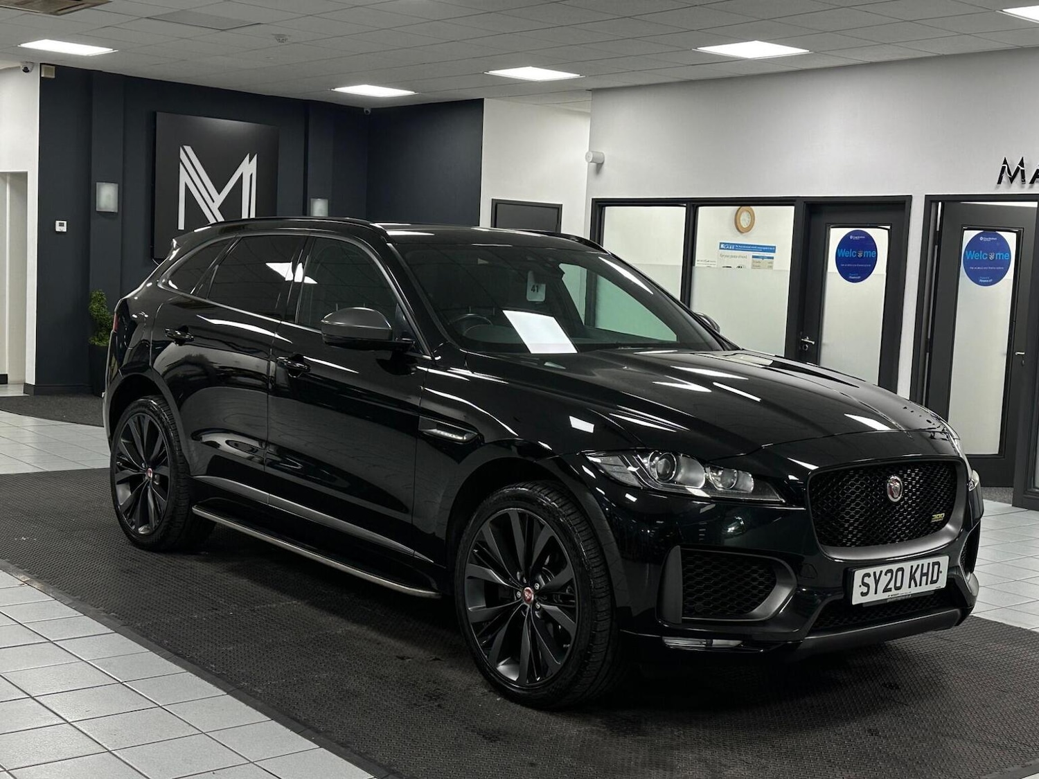 Used Jaguar F-Pace 2020 for sale - 76655986: Photo 1