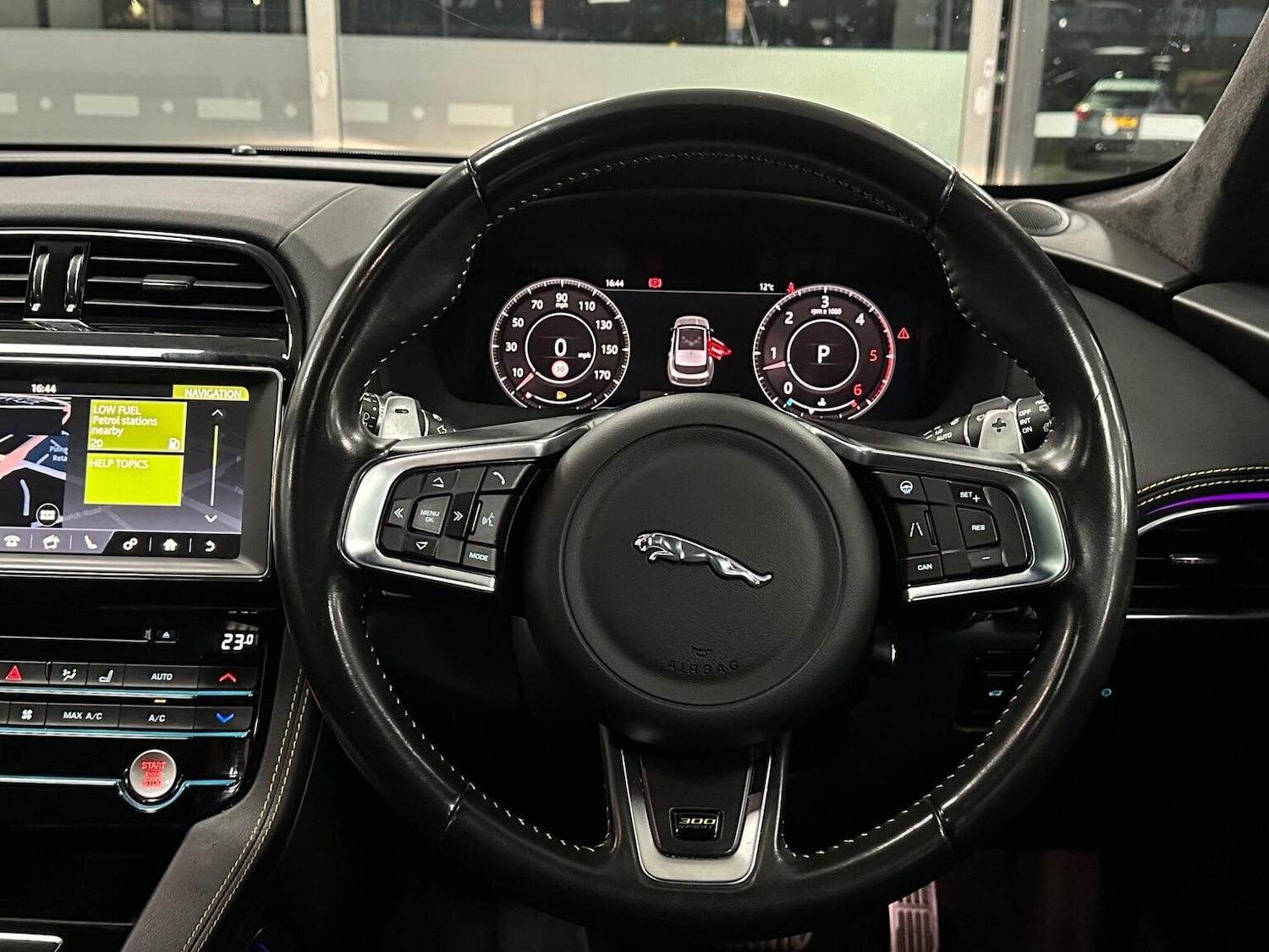 Used Jaguar F-Pace 2020 for sale - 76655986: Photo 18