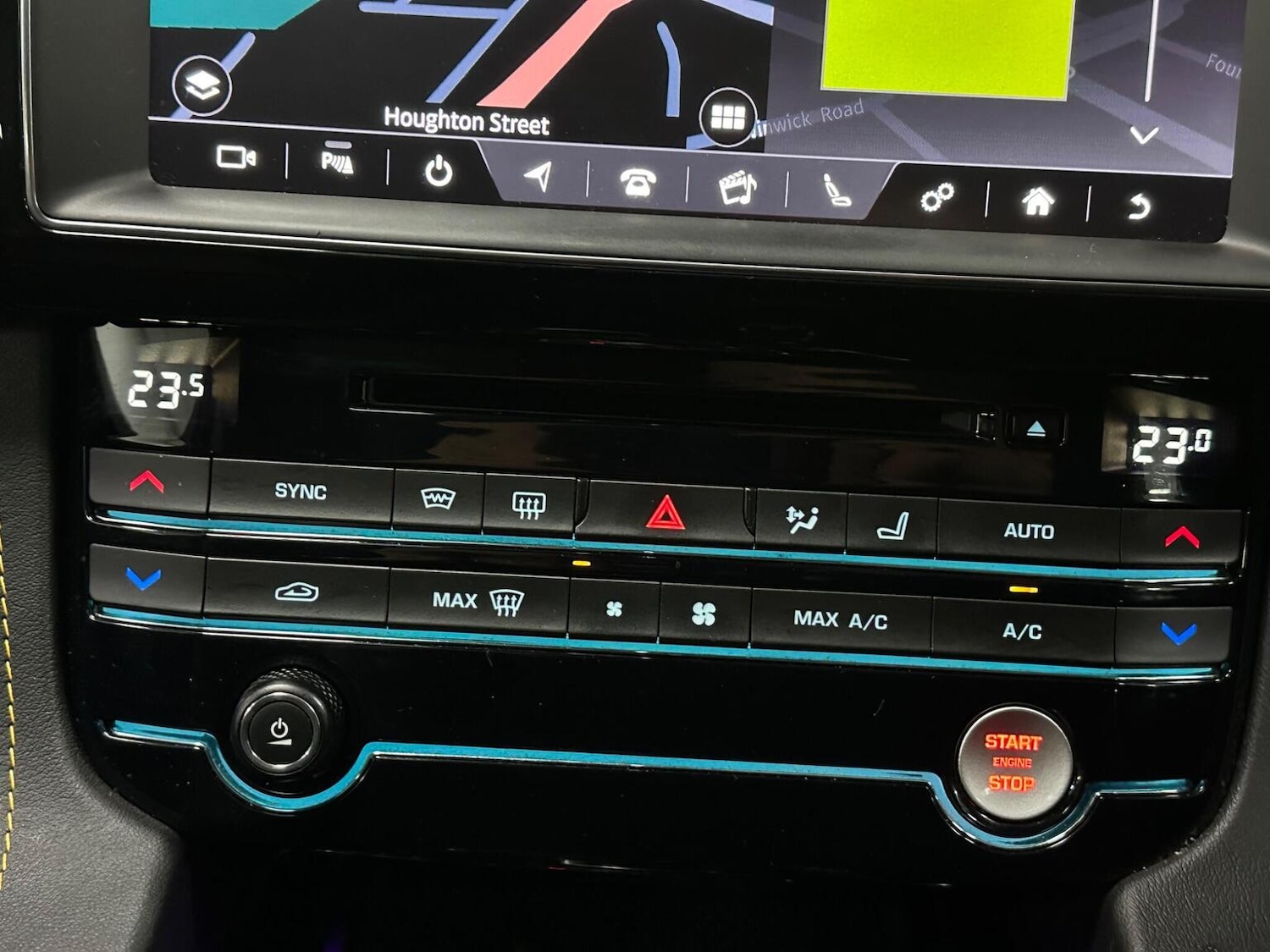 Used Jaguar F-Pace 2020 for sale - 76655986: Photo 28