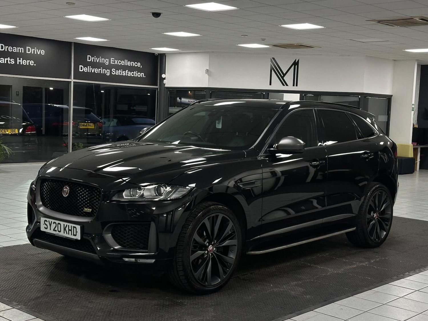 Used Jaguar F-Pace 2020 for sale - 76655986: Photo 7