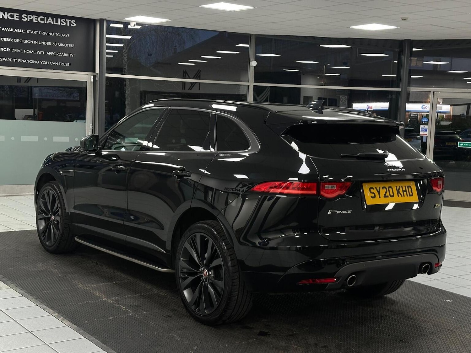 Used Jaguar F-Pace 2020 for sale - 76655986: Photo 9
