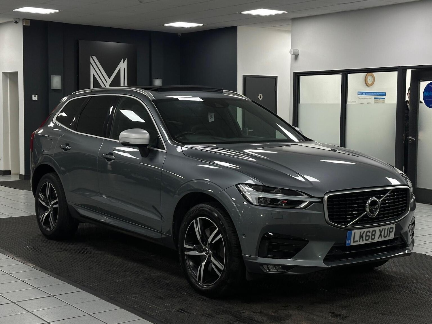 Used Volvo XC60 2018 for sale - 76884888: Photo 1
