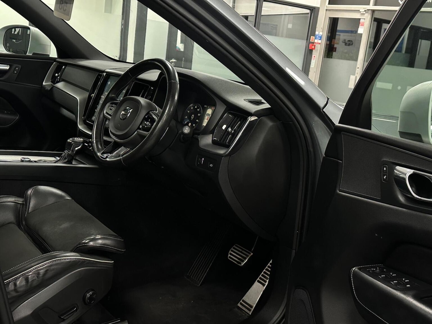 Used Volvo XC60 2018 for sale - 76884888: Photo 22