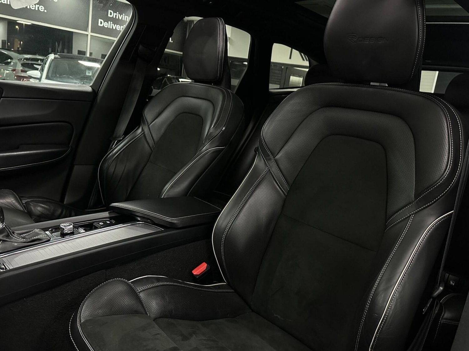 Used Volvo XC60 2018 for sale - 76884888: Photo 41