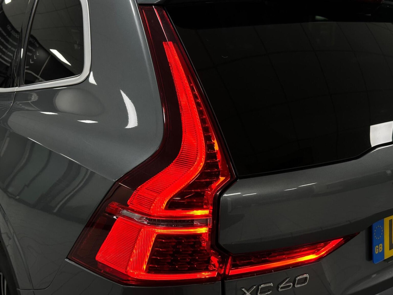 Used Volvo XC60 2018 for sale - 76884888: Photo 42