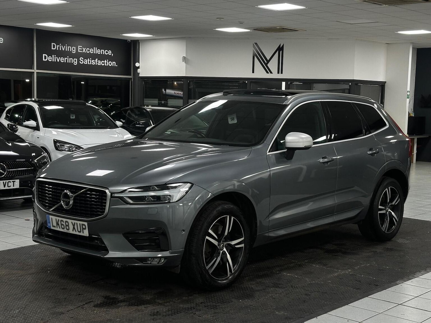 Used Volvo XC60 2018 for sale - 76884888: Photo 5