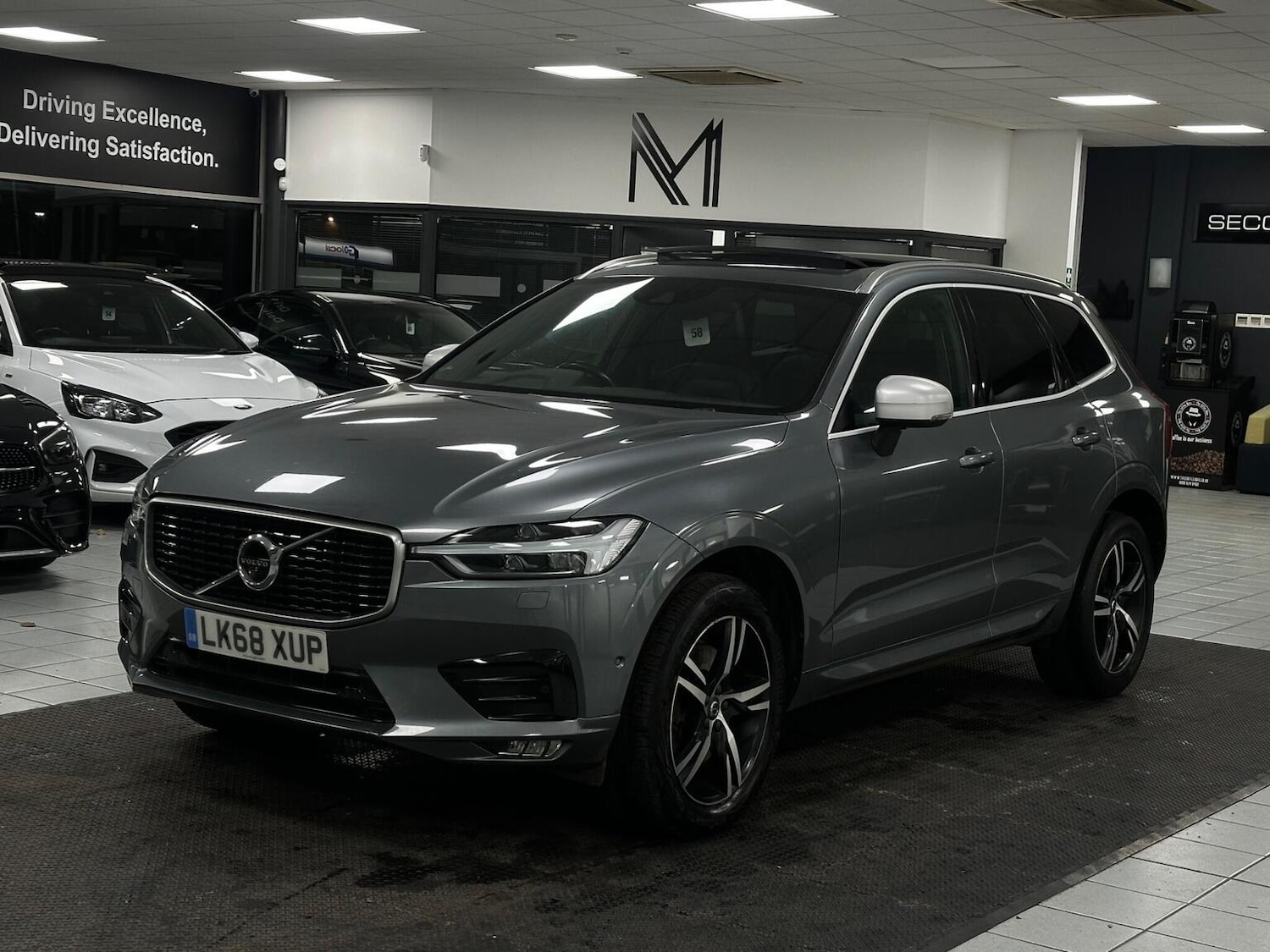 Used Volvo XC60 2018 for sale - 76884888: Photo 6