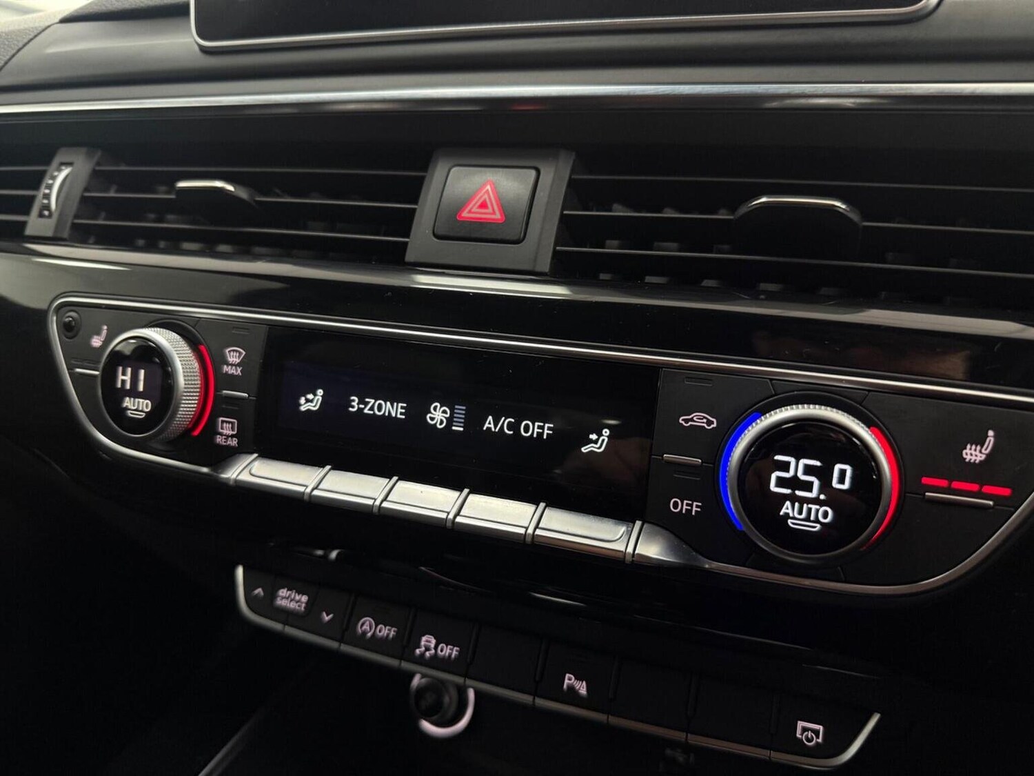 Used Audi A4 2018 for sale - 76656233: Photo 30