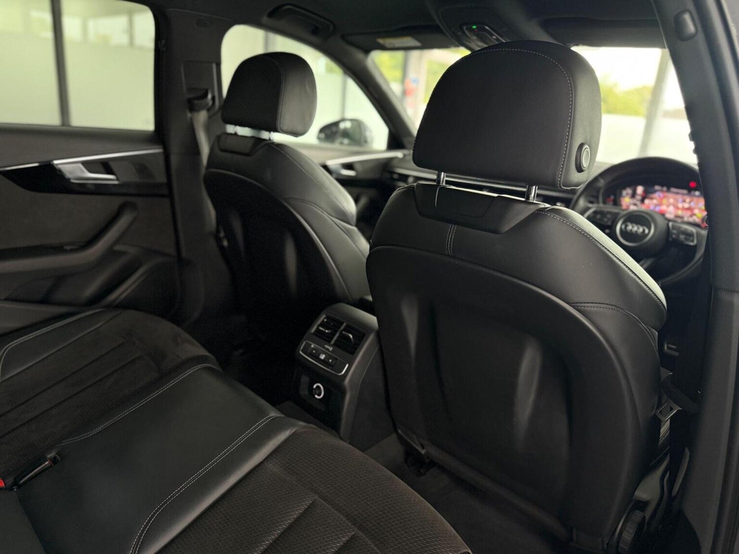 Used Audi A4 2018 for sale - 76656233: Photo 35