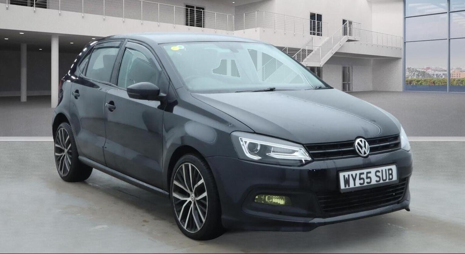 Used Volkswagen Polo 2017 for sale - 76656205: Photo 1