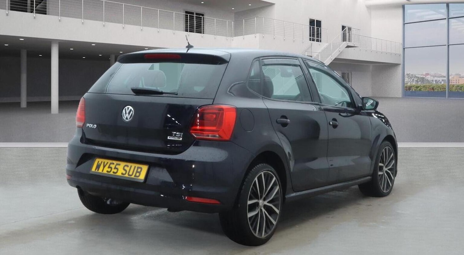 Used Volkswagen Polo 2017 for sale - 76656205: Photo 4