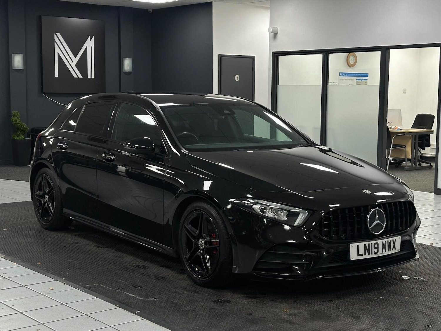 Used Mercedes-Benz A-Class 2019 for sale - 76734797: Photo 1