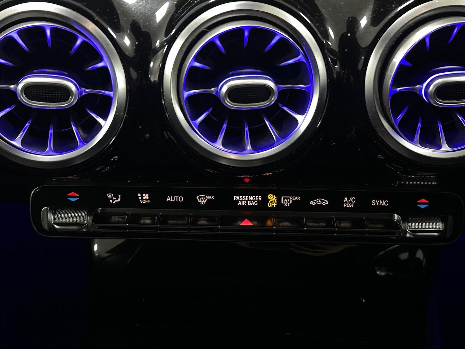 Used Mercedes-Benz A-Class 2019 for sale - 76734797: Photo 27