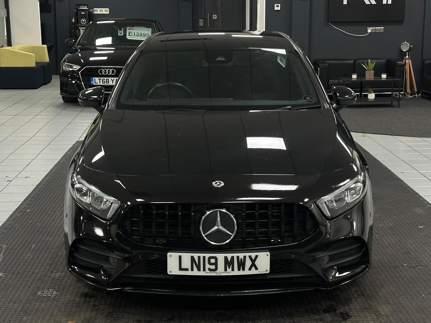 Used Mercedes-Benz A-Class 2019 for sale - 76734797: Photo 4