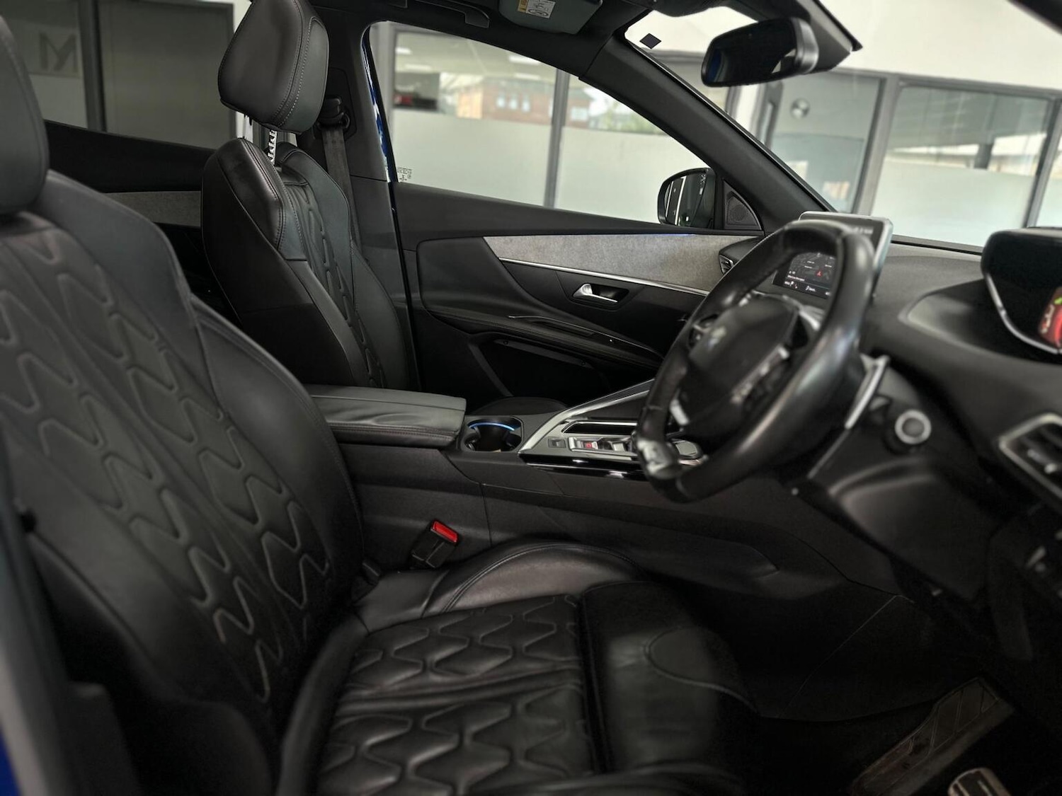 Used Peugeot 3008 2017 for sale - 76830355: Photo 23