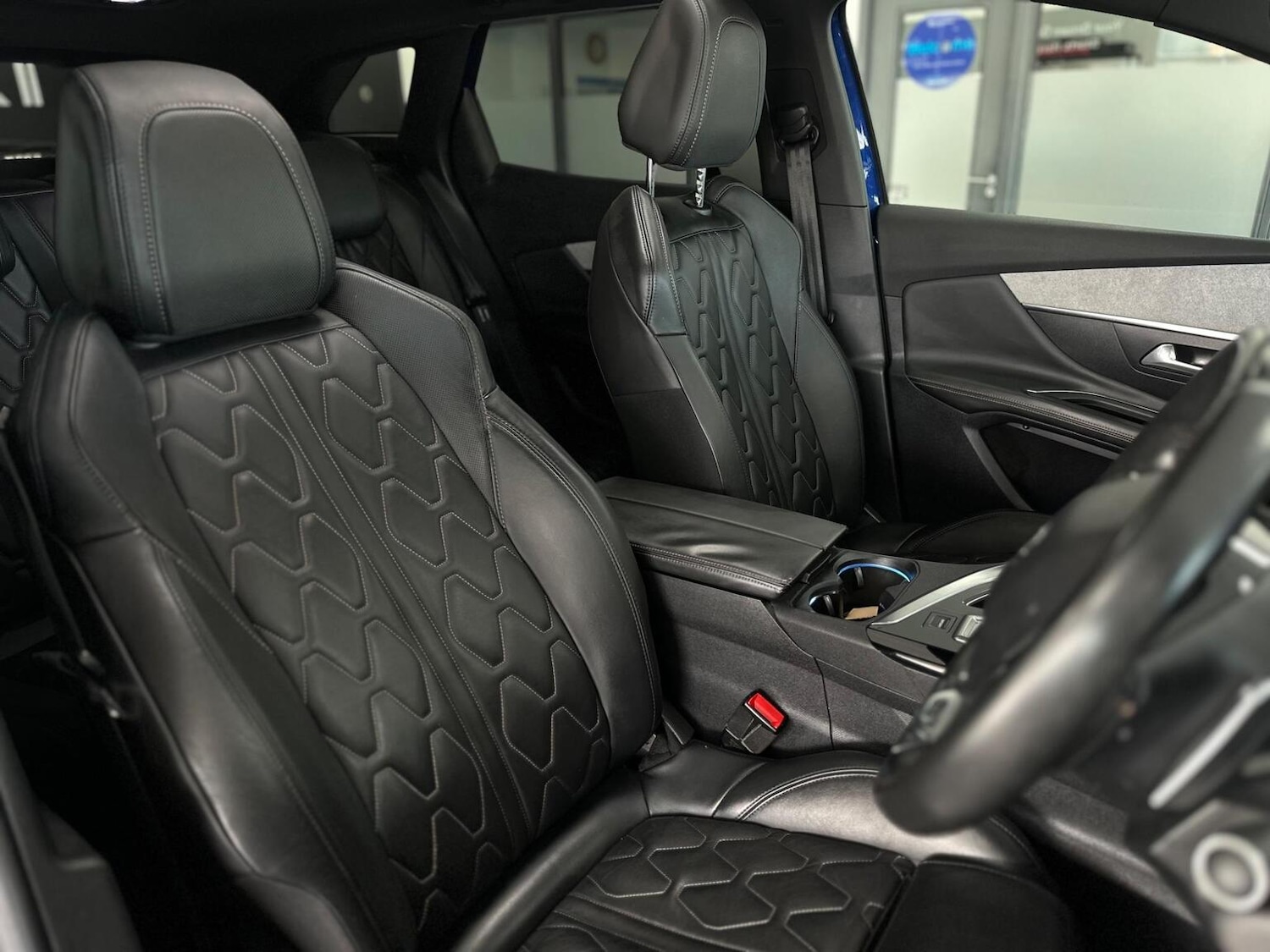 Used Peugeot 3008 2017 for sale - 76830355: Photo 24