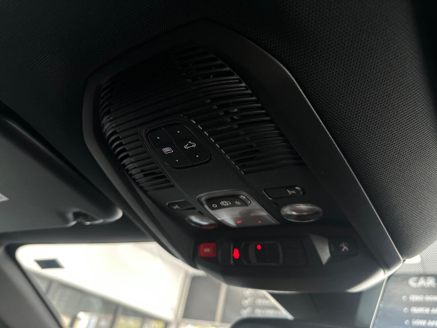 Used Peugeot 3008 2017 for sale - 76830355: Photo 36