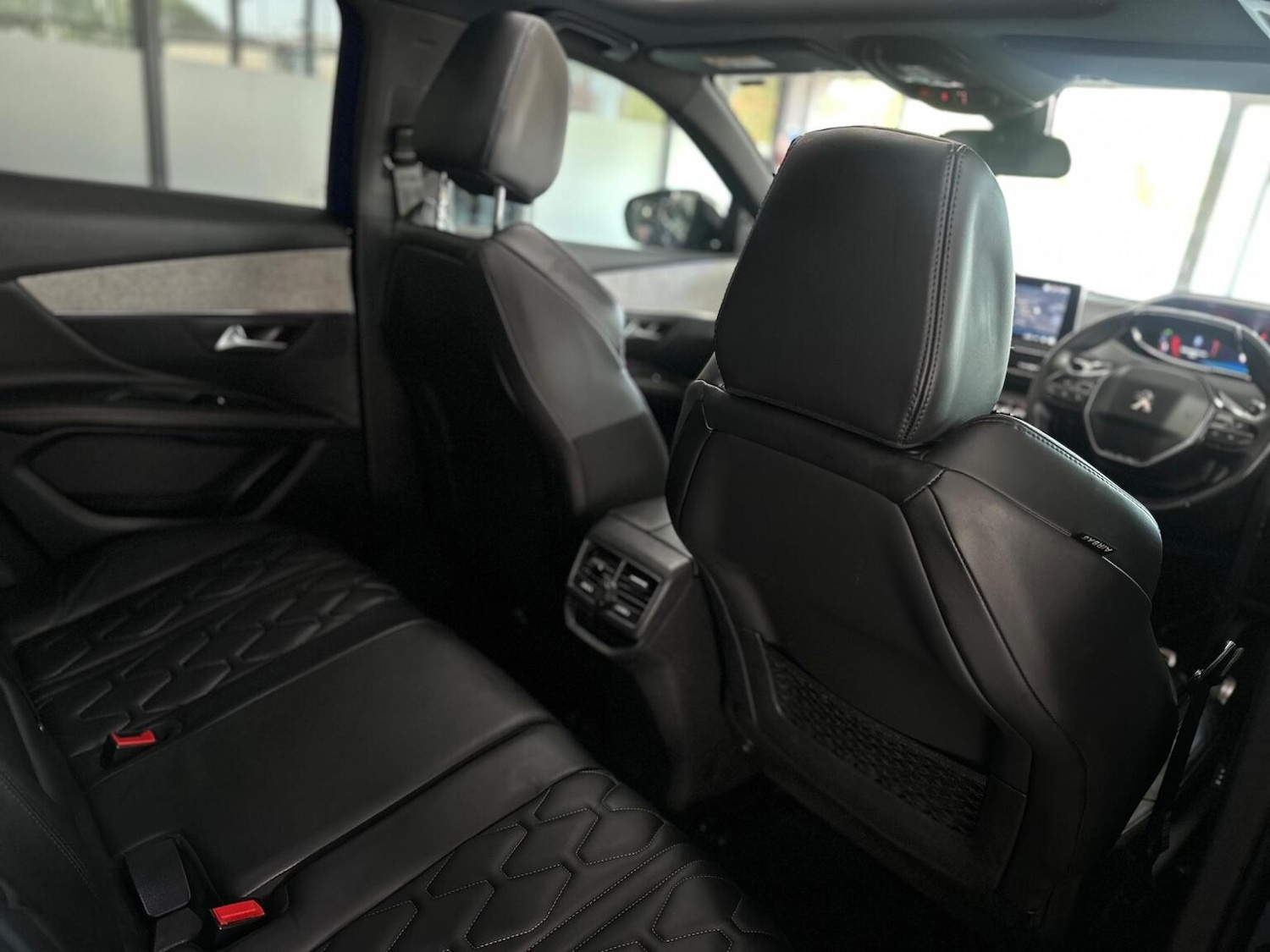 Used Peugeot 3008 2017 for sale - 76830355: Photo 37