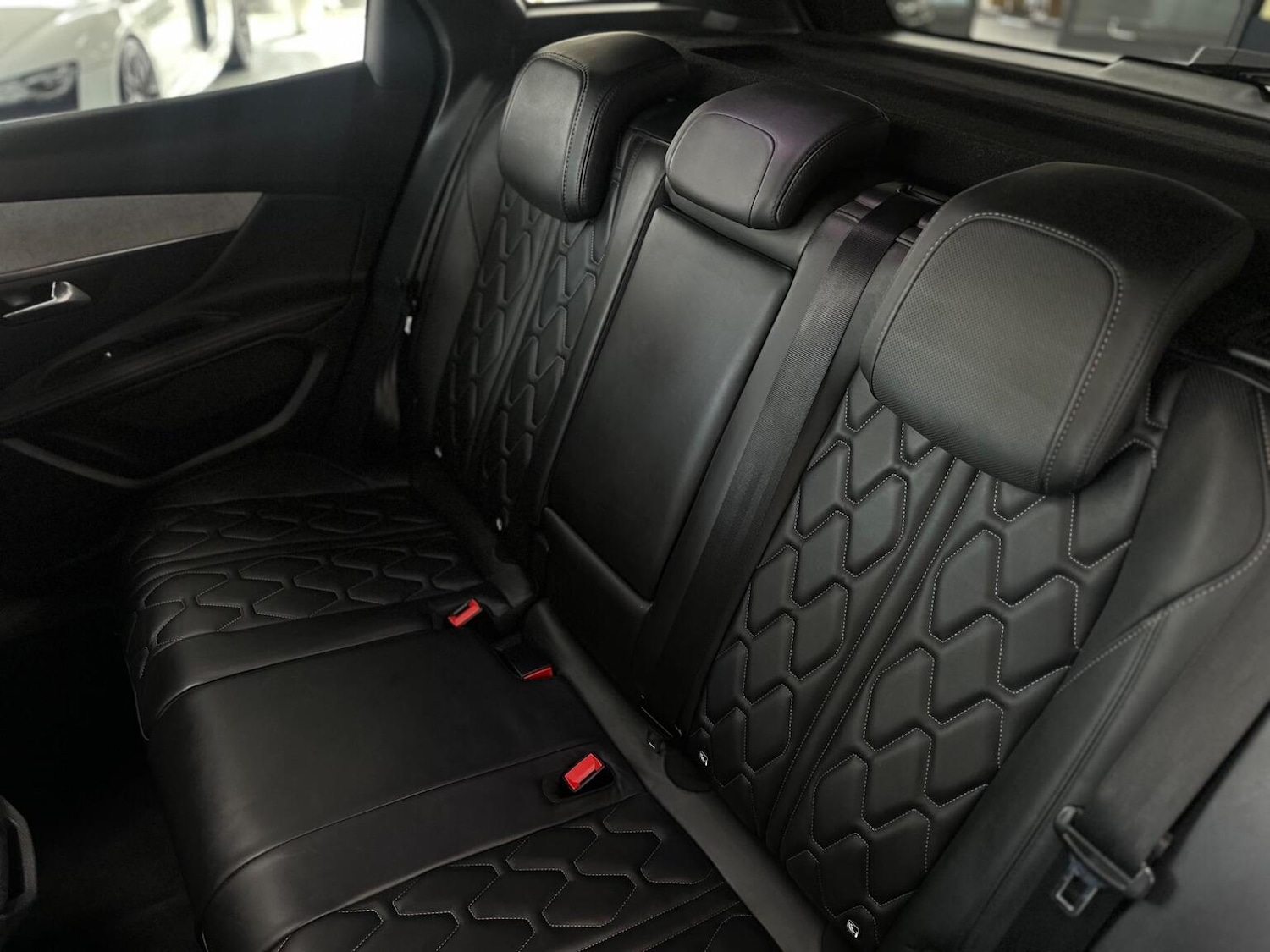 Used Peugeot 3008 2017 for sale - 76830355: Photo 42