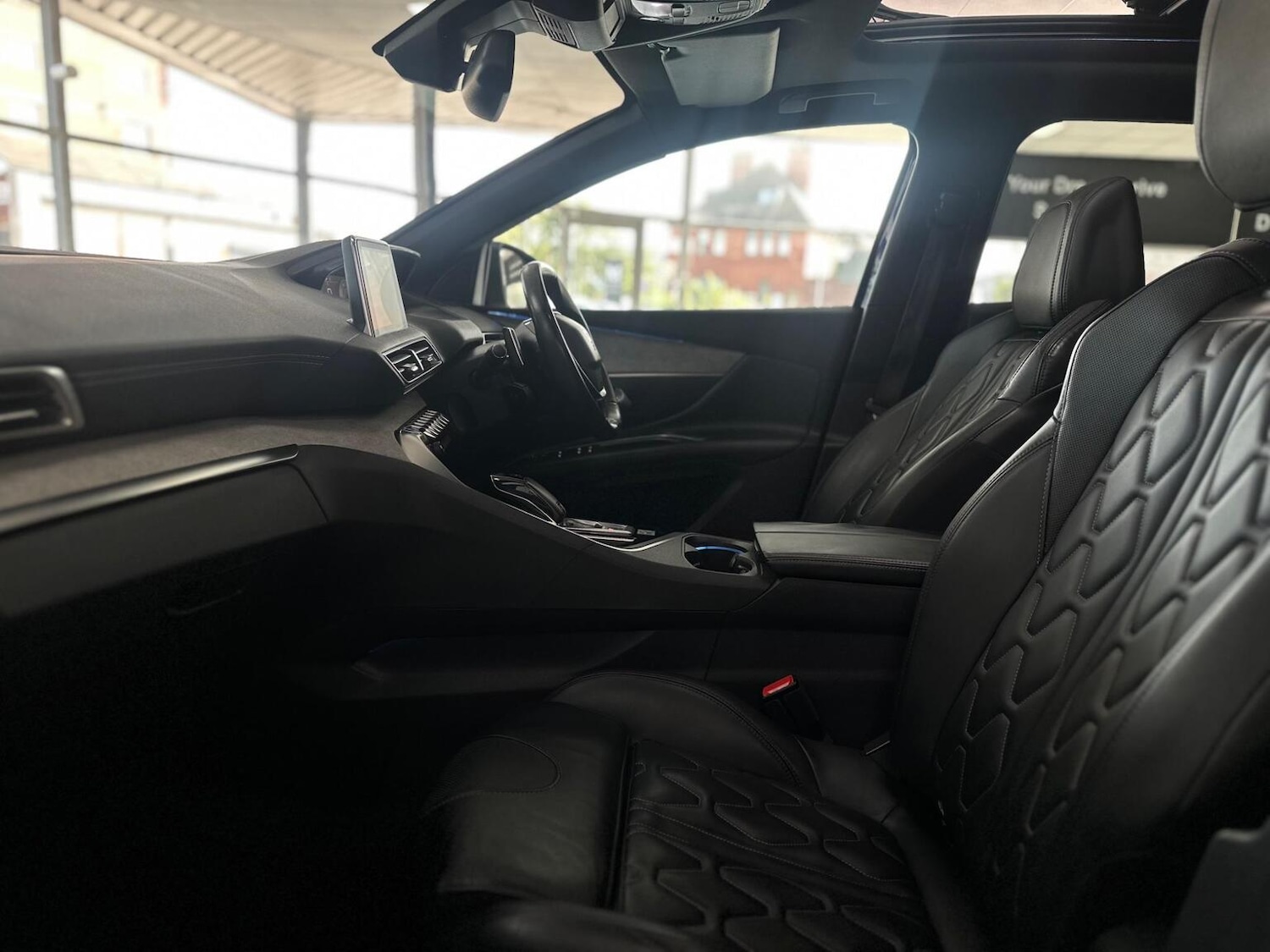 Used Peugeot 3008 2017 for sale - 76830355: Photo 44