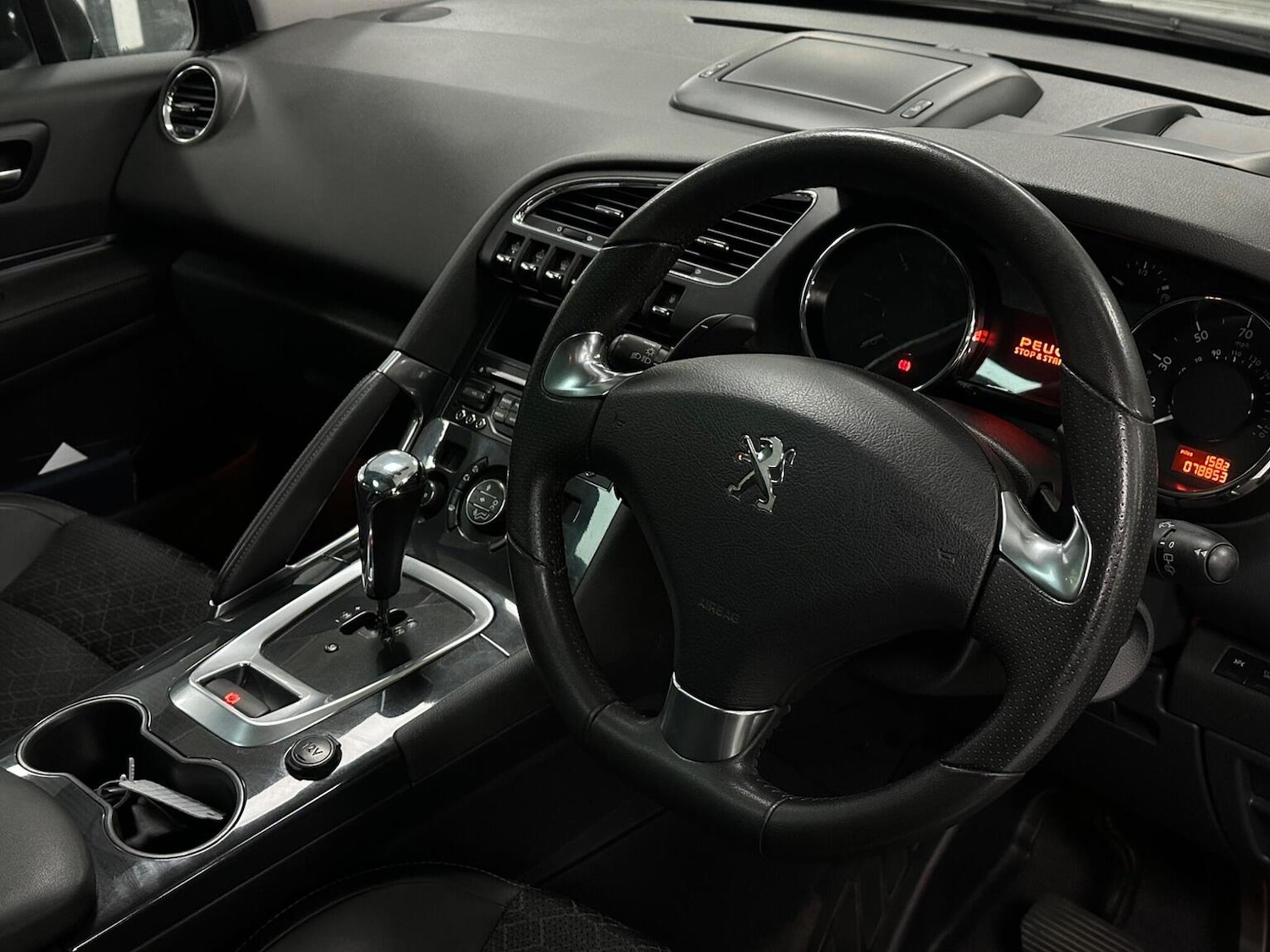 Used Peugeot 3008 2014 for sale - 77154401: Photo 11