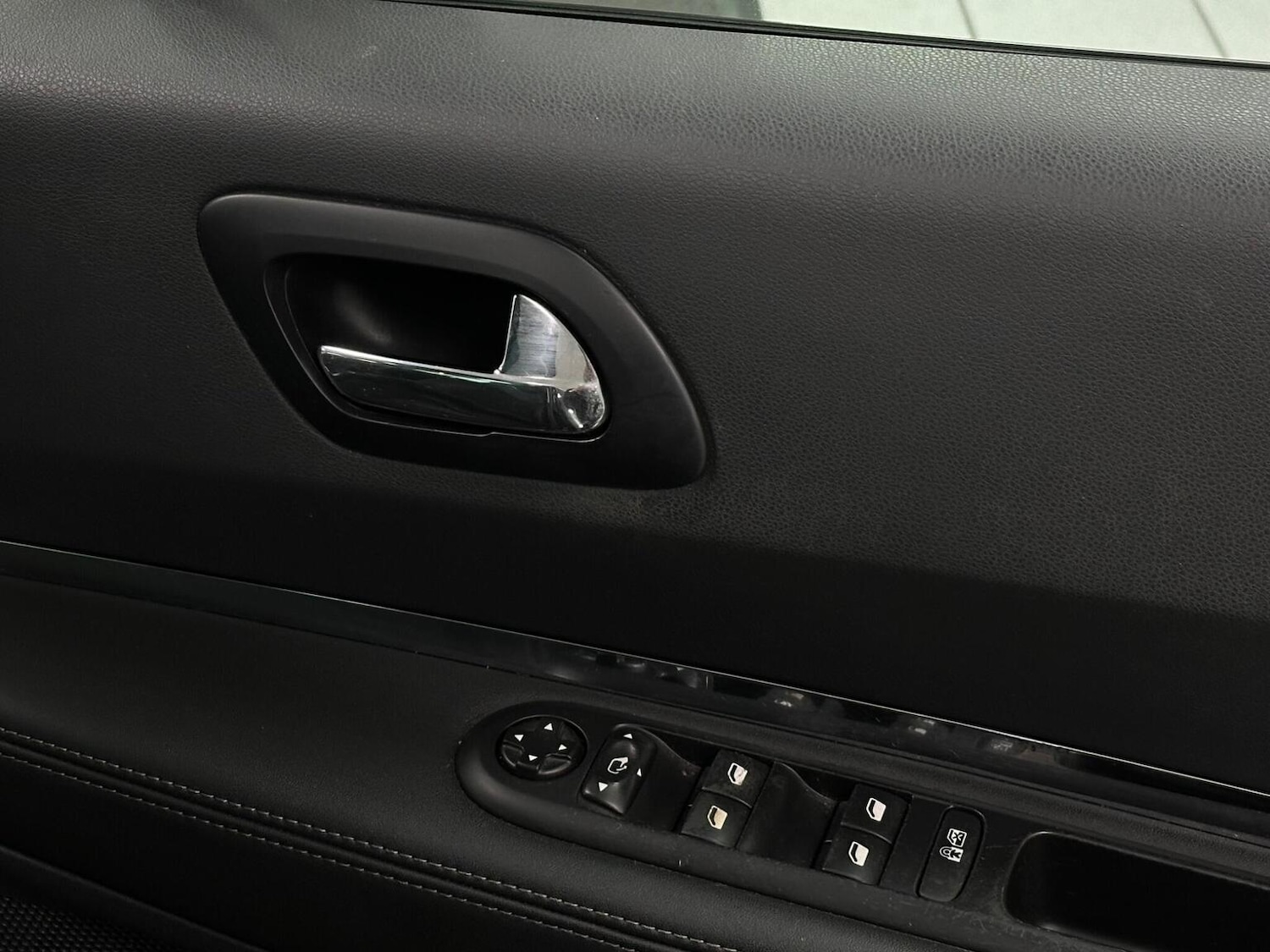 Used Peugeot 3008 2014 for sale - 77154401: Photo 12