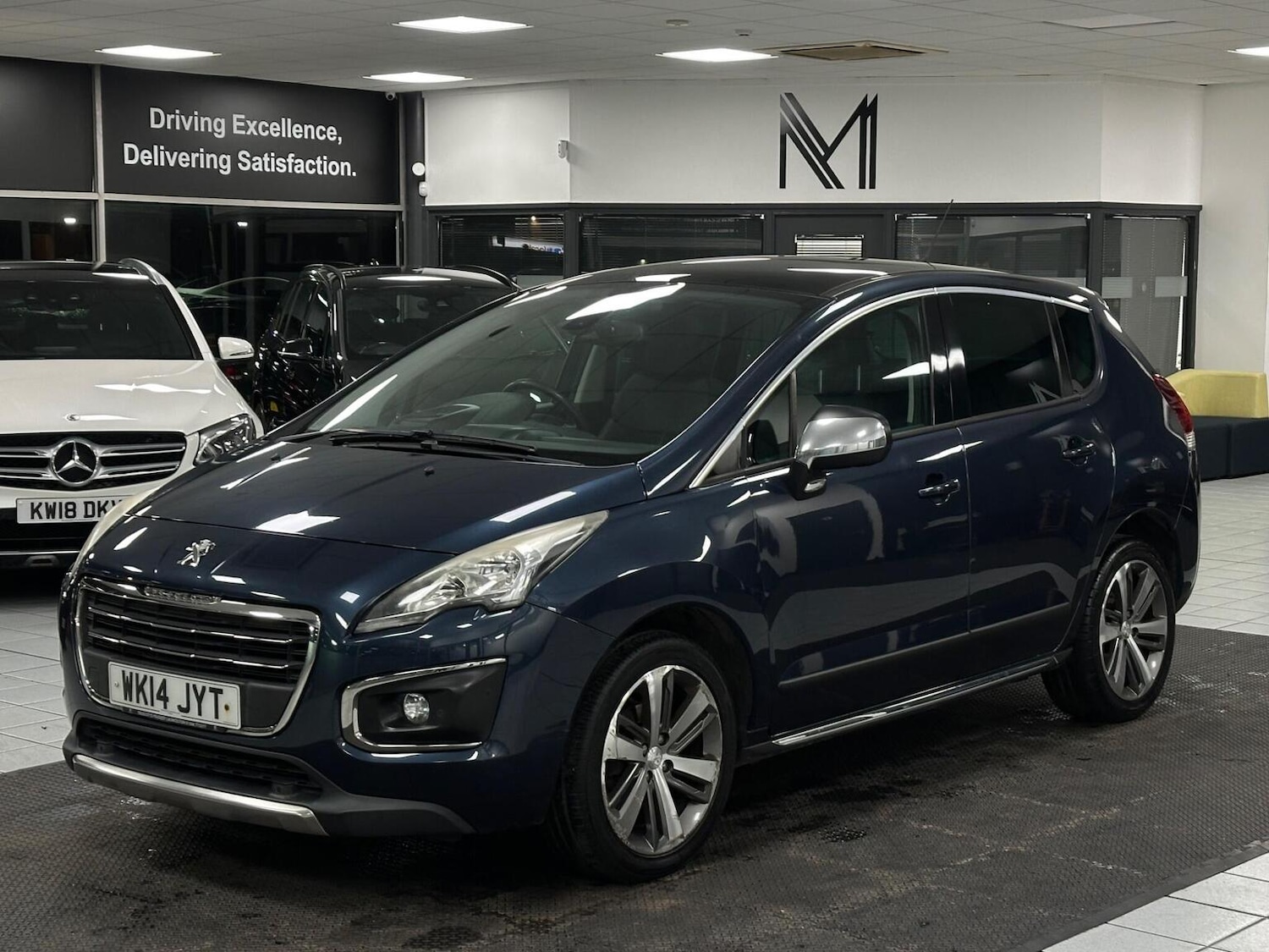 Used Peugeot 3008 2014 for sale - 77154401: Photo 4