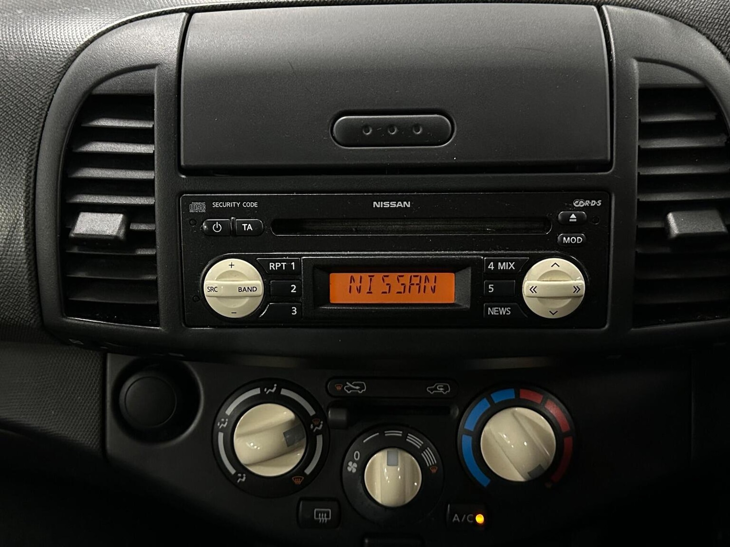 Used Nissan Micra 2010 for sale - 77201230: Photo 17