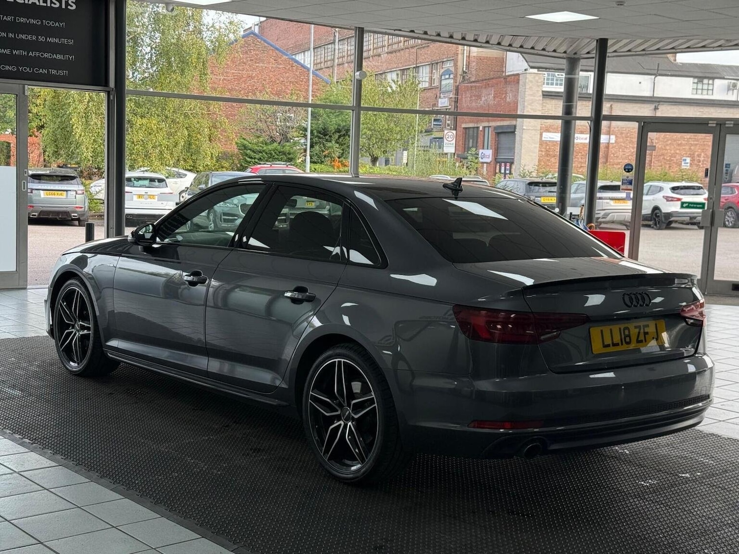 Used Audi A4 2018 for sale - 76877574: Photo 8