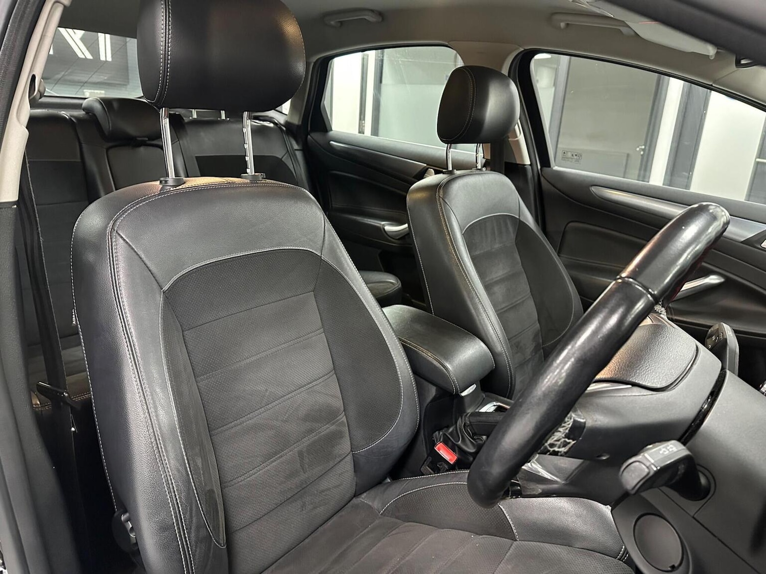 Used Ford Mondeo 2012 for sale - 76656127: Photo 16