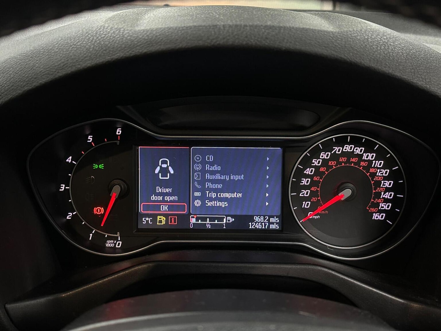 Used Ford Mondeo 2012 for sale - 76656127: Photo 19