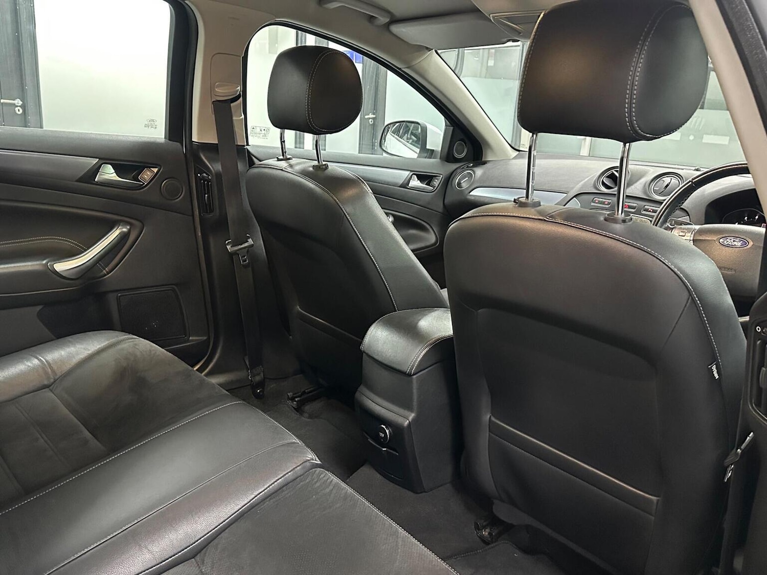 Used Ford Mondeo 2012 for sale - 76656127: Photo 23