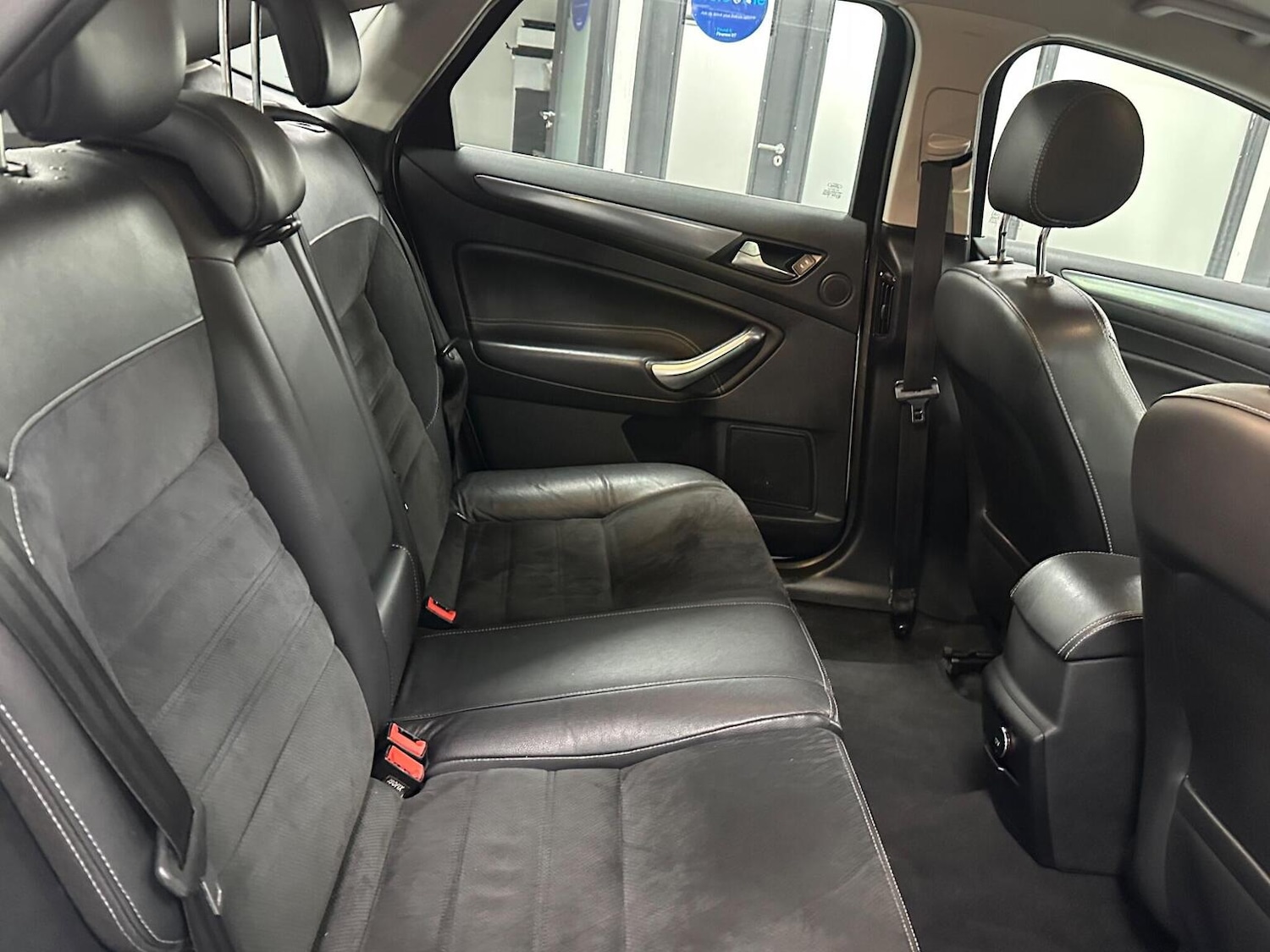 Used Ford Mondeo 2012 for sale - 76656127: Photo 24